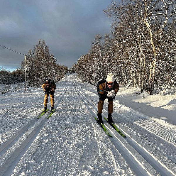Fit im Schnee mit Fischer